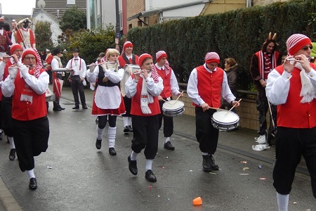 Rosenmontagszug des Festkomitee Worringer Karneval von 1886 e.V. am 8. Februar 2016