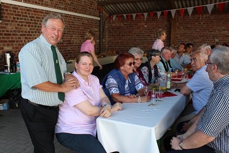 Feier der Pagenprinzessin Anna-Lena I. Maaßen und der Schülerprinzessin Sabrina I. Helmes beim 74. Schützenfest der Schützenbruderschaft "St. Johann-Baptist" 1992 e.V. Köln-Roggendorf/Thenhoven am 6. August 2016