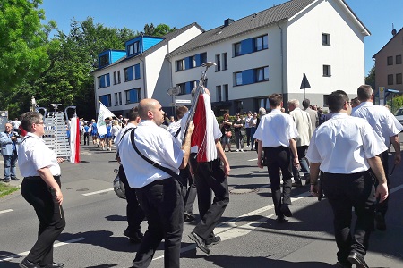 Großer Maifestzug des 570. Maifestes der Maigesellschaft 1448 Kleinkönigsdorf e.V. am 6. Mai 2018