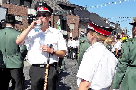 Jubiläumsfestzug des Schützen- und Heimatfestes sowie Bezirksschützenfestes zum 150jährigen Bestehen der St.-Aloysius Schützenbruderschaft von 1868 Stürzelberg e.V. am 5. August 2018