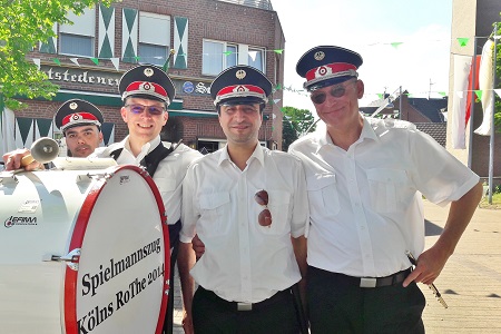 Festumzug mit Parade des 99. Schützen- und Heimatfestes der St. Hubertus-Schützenbruderschaft Dormagen-Horrem e.V. 1920 am 2. Juni 2019