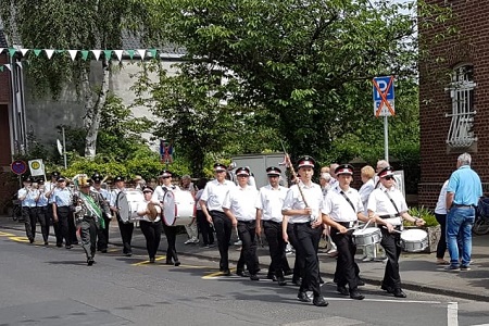 Großer Festzug des 489. Schützen- und Volksfestes der St. Sebastianus Schützenbruderschaft e.V. Pulheim gegründet 1530 am 9. Juni 2019