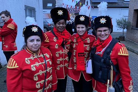 Fackelzug zur Abholung des Prinzen des Festkomitee Worringer Karneval von 1886 e.V. am 10. Februar 2024