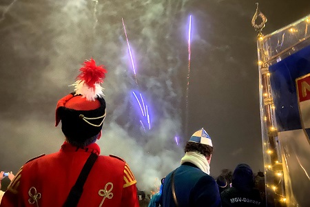 Fackelzug zur Abholung des Prinzen des Festkomitee Worringer Karneval von 1886 e.V. am 10. Februar 2024