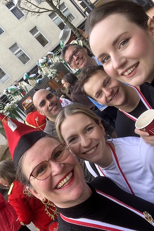 Rosenmontagszug des Festkomitees Kölner Karneval von 1823 e.V. am 12. Februar 2024