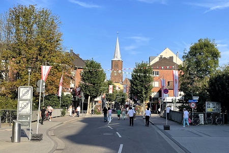 Großer Festumzug und Königsparade des Schützenfestes des Bürgerschützenvereins 1849 Grevenbroich e.V. am 1. September 2024
