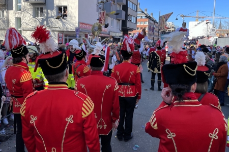 Rosenmontagszug des Festkomitees Kölner Karneval von 1823 e.V. in Köln am 3. März 2025