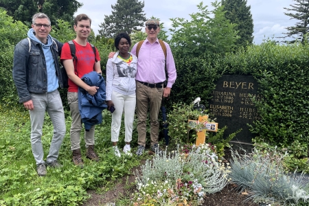 Vatertagswanderung an Christi Himmelfahrt durch das Escher Laach gen Auweiler in Köln-Esch und Köln-Auweiler am 29. Mai 2025