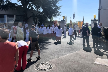 Fronleichnamsfest der katholischen Kirchengemeinde St. Pankratius Am Worringer Bruch in Köln-Rheinkassel/Langel am 19. Juni 2025
