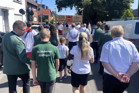 Fronleichnamsfest der katholischen Kirchengemeinde St. Pankratius Am Worringer Bruch in Köln-Rheinkassel/Langel am 19. Juni 2025