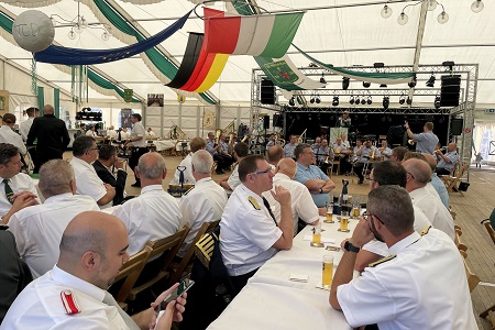 Reiterzug Stallgeflüster 2018 mit offenen Armen empfangen und direkt erfolgreich in Köln-Roggendorf/Thenhoven vom 4. August 2025