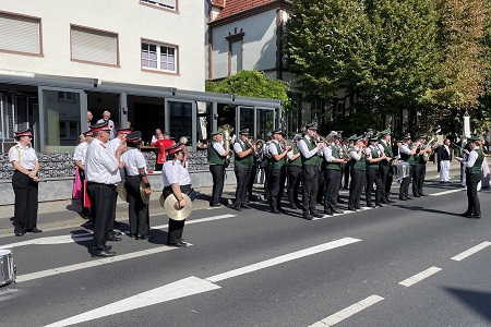 Großer Festumzug und Königsparade des Schützenfestes des Bürgerschützenvereins 1849 Grevenbroich e.V. in Grevenbroich am 7. September 2025
