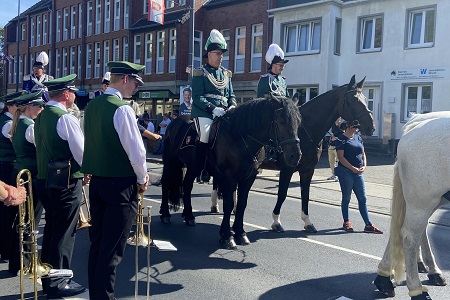 Großer Festumzug und Königsparade des Schützenfestes des Bürgerschützenvereins 1849 Grevenbroich e.V. in Grevenbroich am 7. September 2025