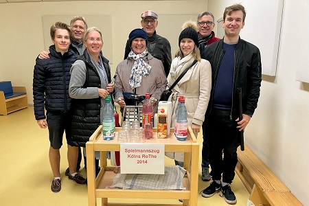 Sankt Martinszug der Städtischen Kindertageseinrichtung Am Scheidweg in Köln-Esch am 6. November 2025