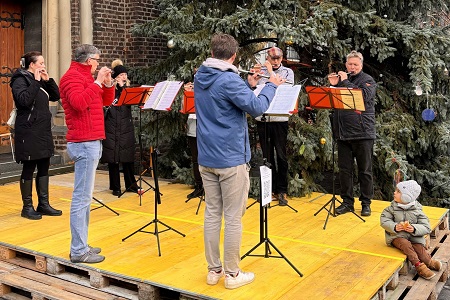 Eröffnung des Weihnachtsmarktes des Bürgervereins Köln-Roggendorf/Thenhoven e.V. in Köln-Roggendorf/Thenhoven am 29. November 2025