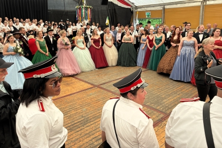 Großer Maifestzug des 578. Maifestes der Maigesellschaft 1448 Kleinkönigsdorf e.V. in Frechen-Königsdorf am 10. Mai 2026