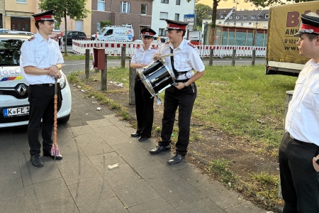 Großer Zapfenstreich des 63. Schützen- und Volksfestes der Sportschützengesellschaft Köln-Ostheim 1963 e.V. in Köln-Ostheim am 30. Mai 2026